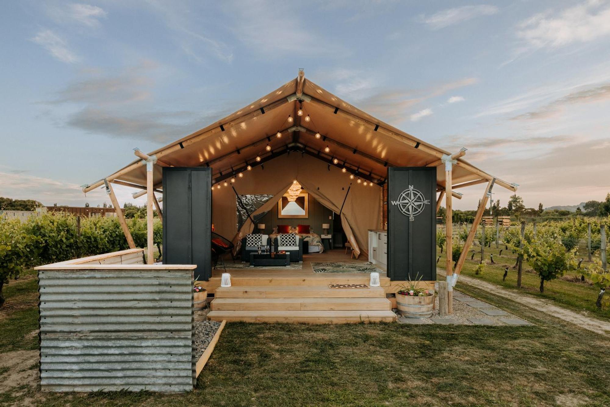 Villas & Vines Glamping Hastings Exteriör bild
