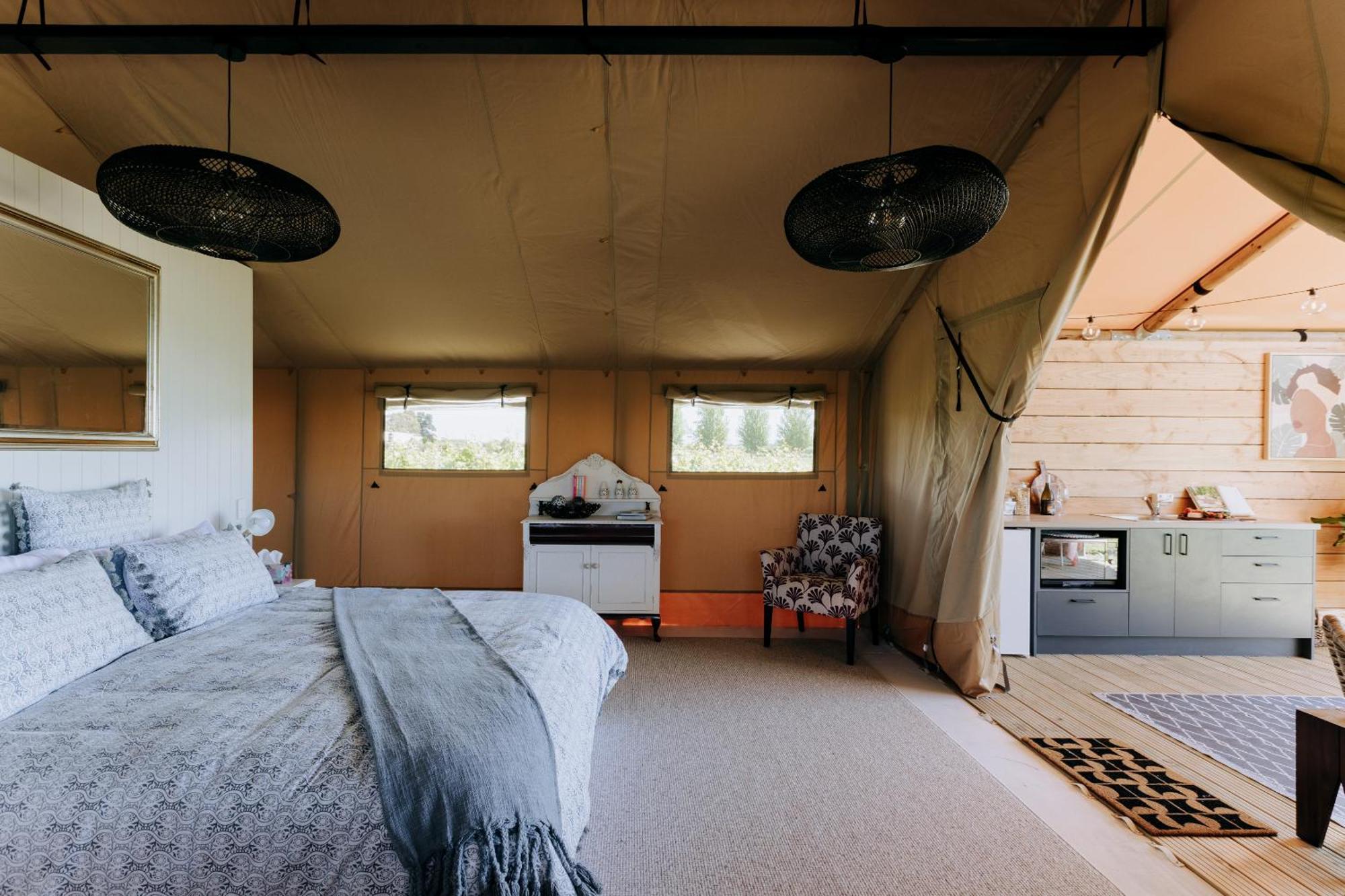 Villas & Vines Glamping Hastings Exteriör bild