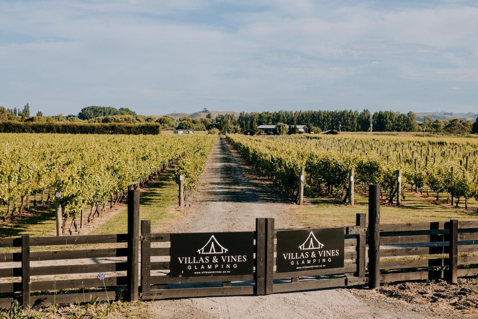Villas & Vines Glamping Hastings Exteriör bild